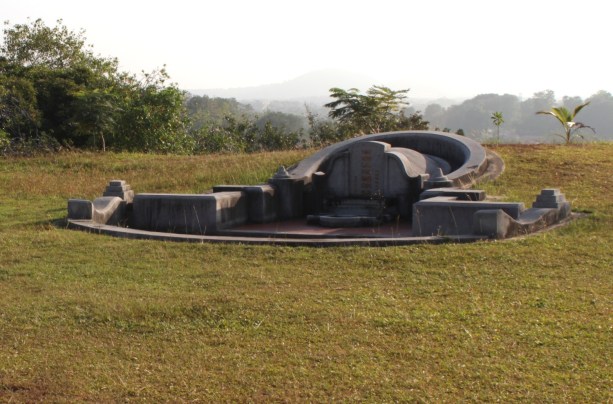 Grave at the top of Bukit Cina.