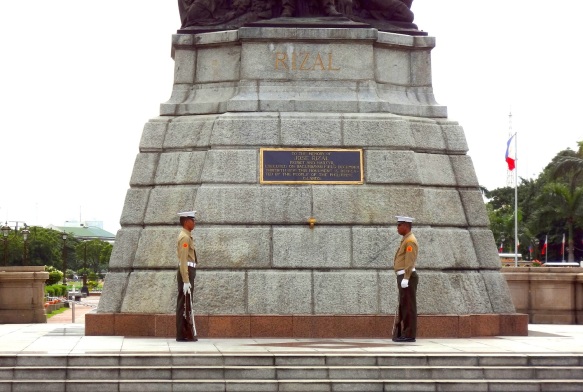 The Rizal Monument is guarded 24/7 by two "Knights of Rizal."